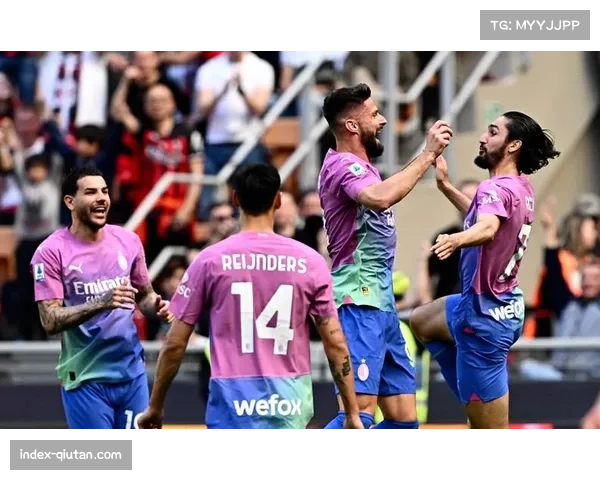 VAR新规全面试行改变比赛节奏 裁判现场解释判罚提升赛事流畅度